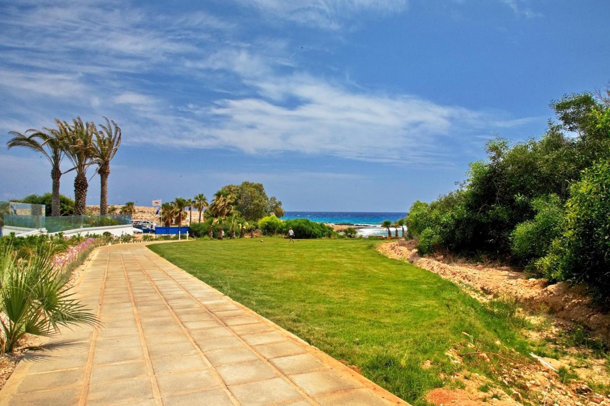 Beachfront Luxury Villa Idania Ayia Napa Esterno foto