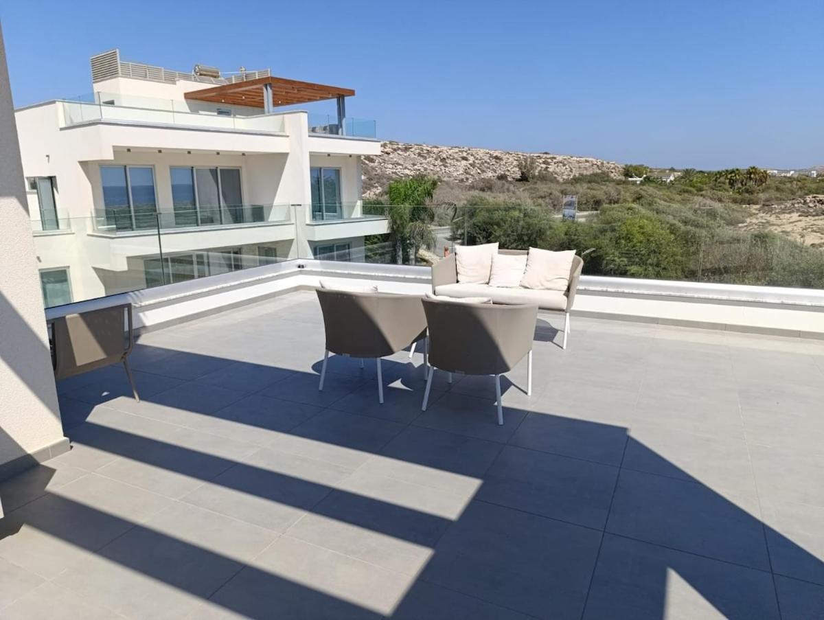 Beachfront Luxury Villa Idania Ayia Napa Esterno foto